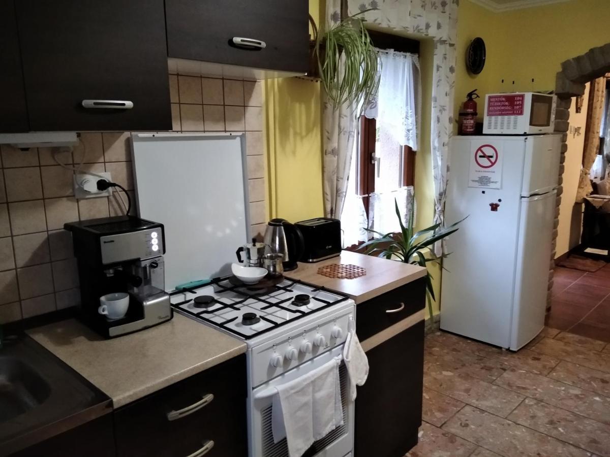 Moezsi Apartman Tolna Exteriér fotografie