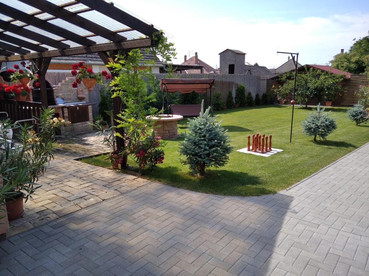Moezsi Apartman Tolna Exteriér fotografie