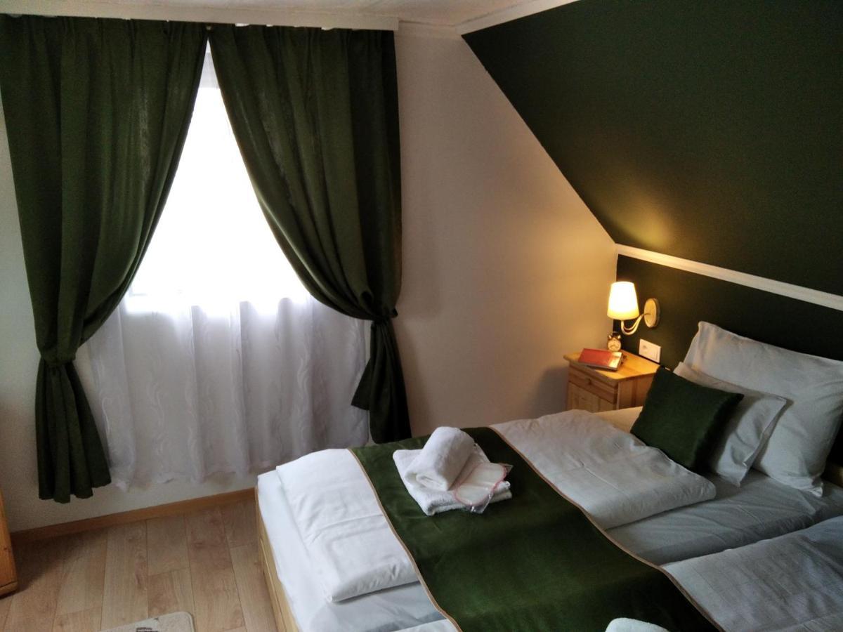 Moezsi Apartman Tolna Exteriér fotografie