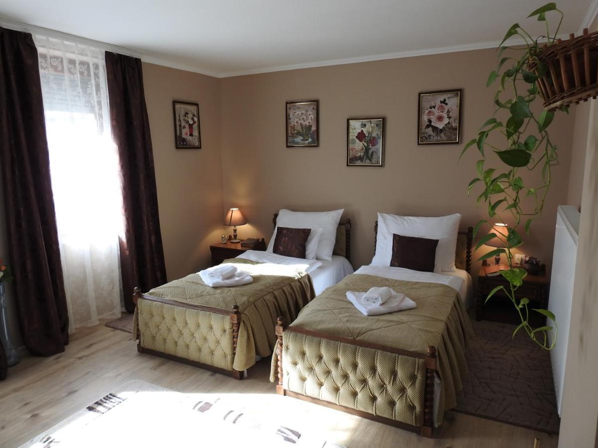 Moezsi Apartman Tolna Exteriér fotografie